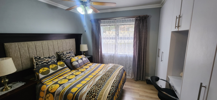 6 Bedroom Property for Sale in Dana Bay Western Cape